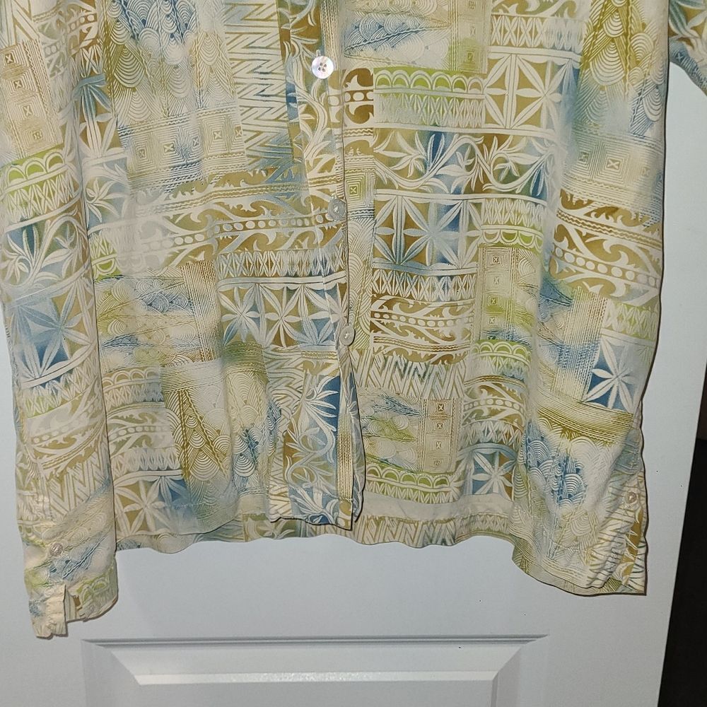 Luau Silk Hawiiann Button Down Shirt - Picture 5 of 10